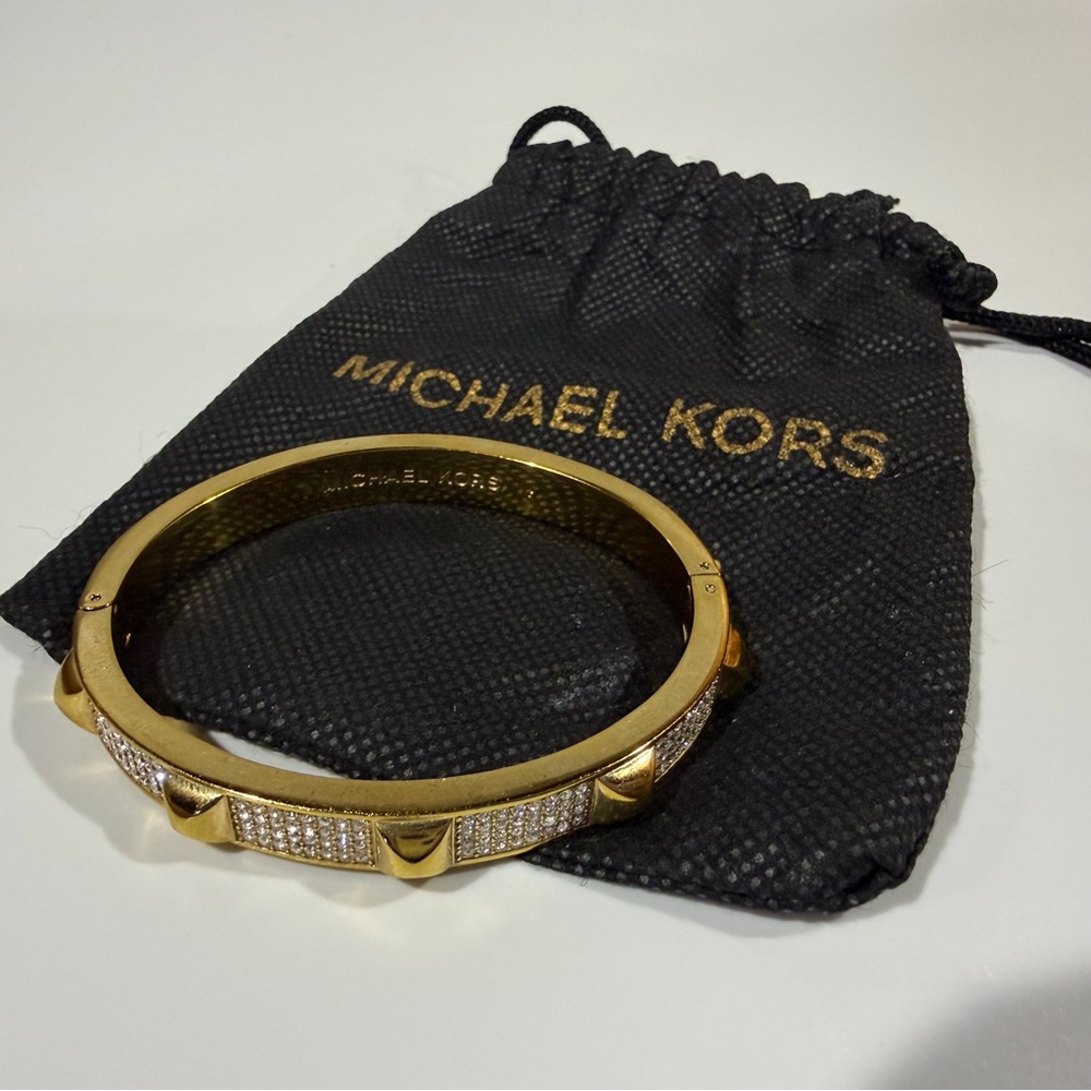 Rare Vintage Michael Kors Gold Pave Czech Crystal Pyramid Stud Bangle Bracelet - Picture 1 of 10